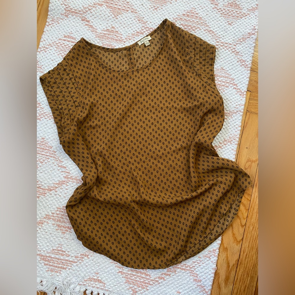 Large “LILY WHITE” blouse- eyelet and gold button details with layered sleeve